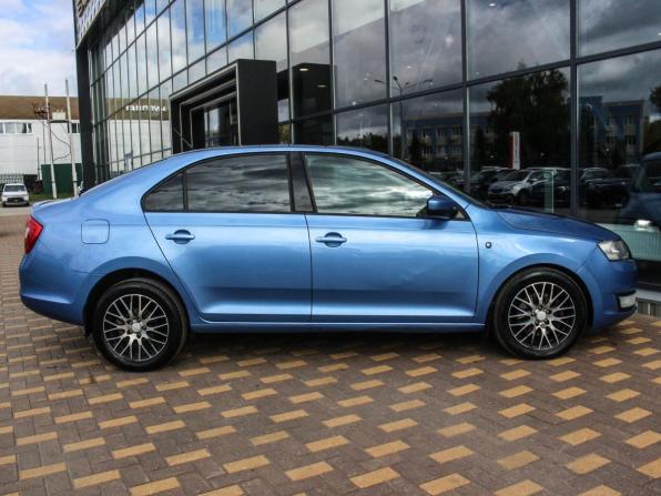 Skoda Rapid I с пробегом 2015 года, цена 859 000 рублей, 238057 км, лифтбек, Автокод Объявления