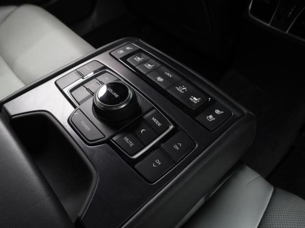 Genesis G80 I с пробегом 2017 года, цена 1 999 000 рублей, 190443 км, седан, Автокод Объявления