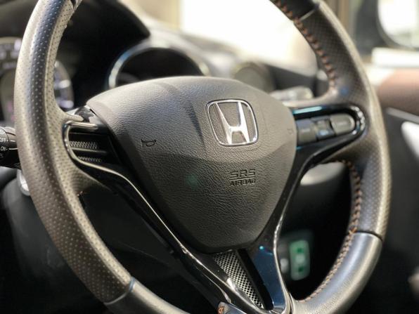 Honda Fit Shuttle I с пробегом 2011 года, цена 1 025 000 рублей, 85500 км, универсал, Автокод Объявления