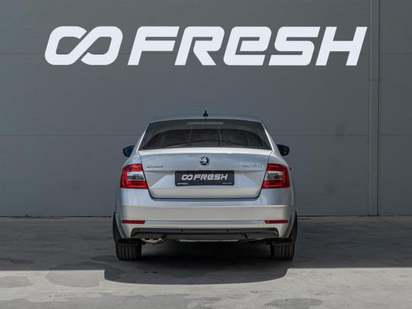 Skoda Octavia III (A7) Рестайлинг с пробегом 2018 года, цена 1 805 000 рублей, 124098 км, лифтбек, Автокод Объявления