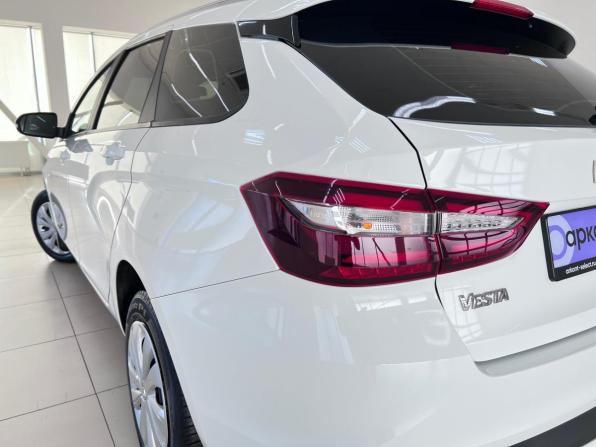Lada (ВАЗ) Vesta I Рестайлинг (NG) с пробегом 2024 года, цена 1 199 000 рублей, 45490 км, универсал, Автокод Объявления
