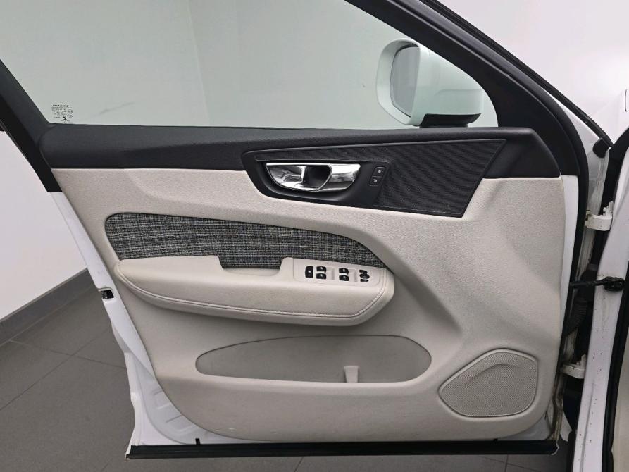 Volvo XC60 II Москва  - изображение 16