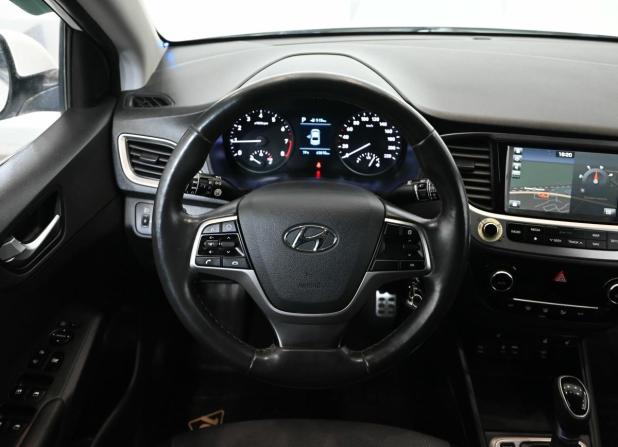 Hyundai Solaris II с пробегом 2019 года, цена 1 660 000 рублей, 63815 км, седан, Автокод Объявления