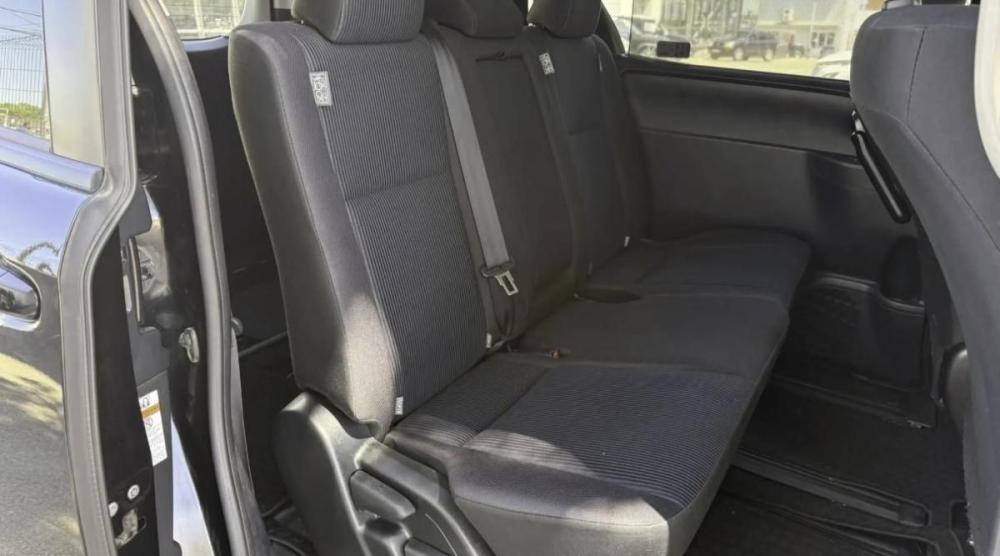 Toyota Voxy III (R80) Рестайлинг Ставрополь  - изображение 21
