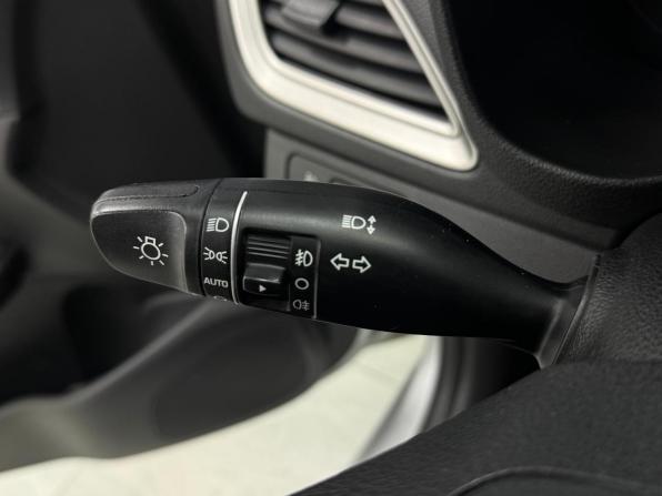 Hyundai Solaris II с пробегом 2019 года, цена 1 390 000 рублей, 111384 км, седан, Автокод Объявления