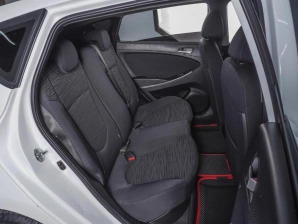 Hyundai Solaris I Рестайлинг с пробегом 2015 года, цена 830 000 рублей, 126861 км, хэтчбек, Автокод Объявления