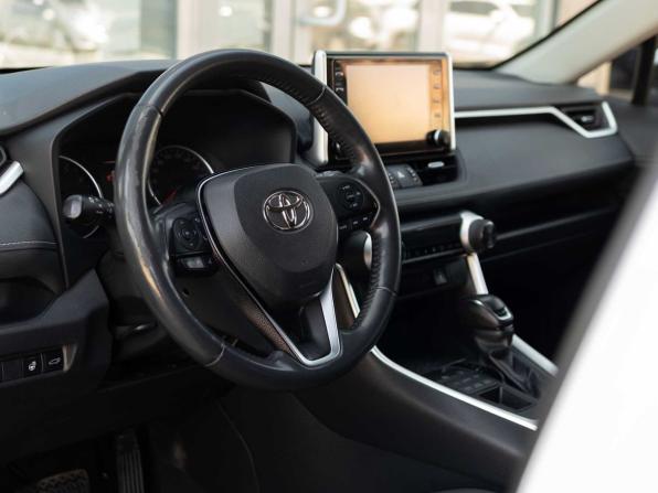 Toyota RAV4 V (XA50) с пробегом 2020 года, цена 3 350 000 рублей, 93351 км, внедорожник, Автокод Объявления