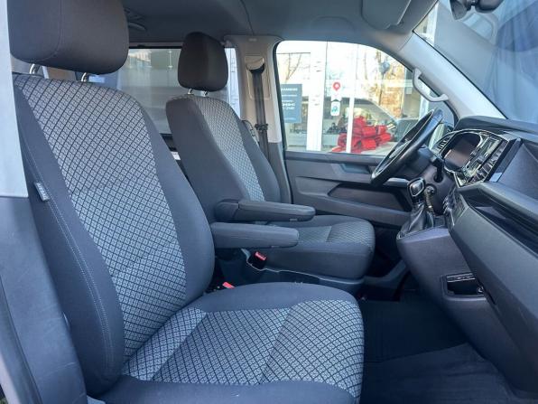Volkswagen Multivan T6 Рестайлинг с пробегом 2021 года, цена 4 669 000 рублей, 158816 км, минивэн, Автокод Объявления