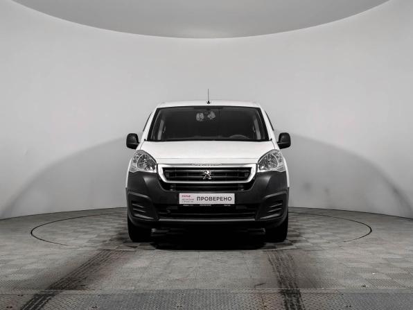 Peugeot Partner II Рестайлинг 2 с пробегом 2017 года, цена 1 550 000 рублей, 57717 км, фургон, Автокод Объявления