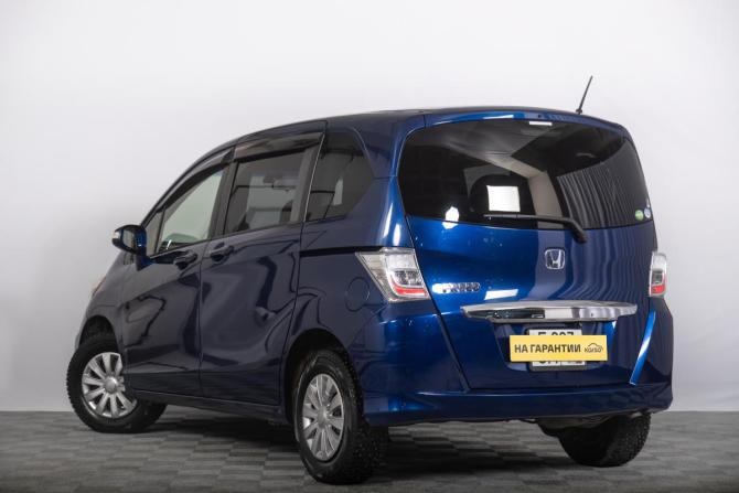 Honda Freed I Рестайлинг с пробегом 2012 года, цена 1 149 000 рублей, 137000 км, компактвэн, Автокод Объявления