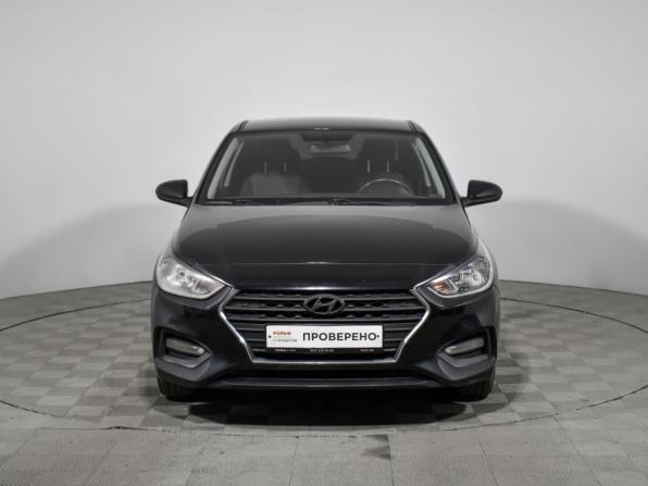 Hyundai Solaris II с пробегом 2018 года, цена 960 000 рублей, 130795 км, седан, Автокод Объявления