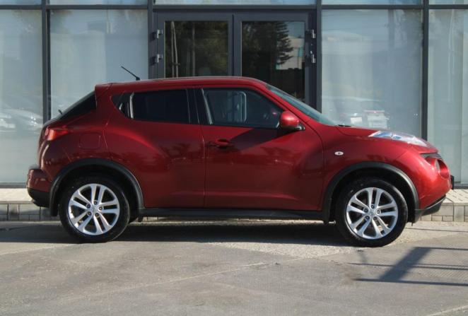 Nissan Juke I с пробегом 2012 года, цена 1 087 000 рублей, 124363 км, внедорожник, Автокод Объявления