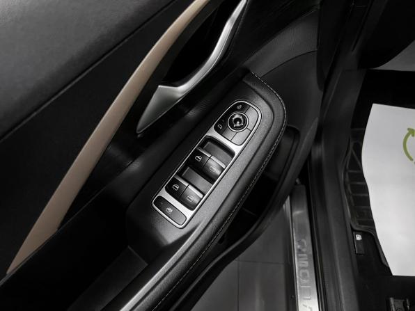 Omoda C5 I с пробегом 2024 года, цена 1 765 000 рублей, 36650 км, внедорожник, Автокод Объявления