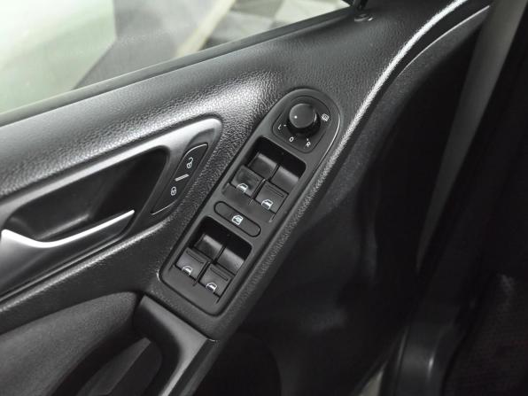 Volkswagen Golf VI с пробегом 2012 года, цена 950 000 рублей, 148527 км, хэтчбек, Автокод Объявления