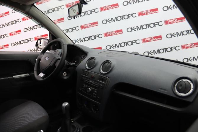 Ford Fusion I Рестайлинг с пробегом 2008 года, цена 445 450 рублей, 203676 км, хэтчбек, Автокод Объявления