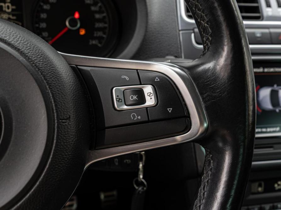 Volkswagen Polo V Рестайлинг Краснодар  - изображение 16