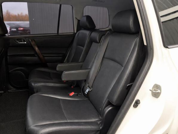 Toyota Highlander II (XU40) Рестайлинг с пробегом 2012 года, цена 1 947 000 рублей, 187400 км, внедорожник, Автокод Объявления