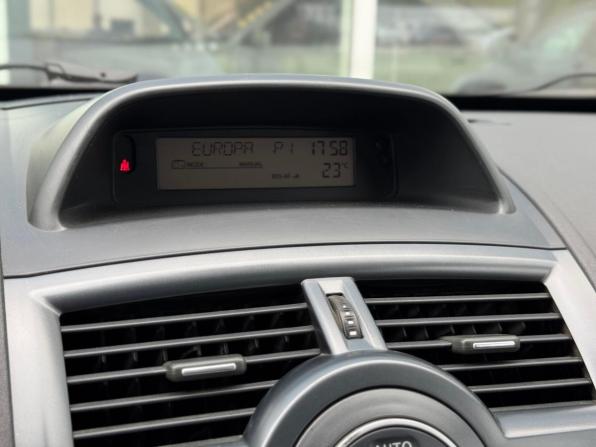 Renault Megane II Рестайлинг с пробегом 2008 года, цена 450 000 рублей, 222767 км, седан, Автокод Объявления