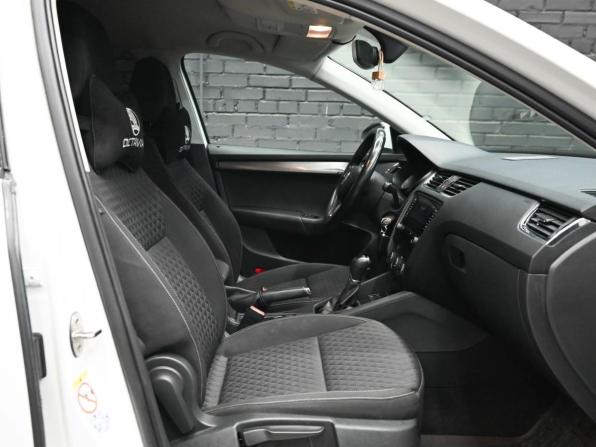 Skoda Octavia III (A7) Рестайлинг с пробегом 2017 года, цена 1 805 000 рублей, 126536 км, лифтбек, Автокод Объявления
