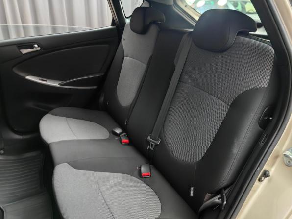 Hyundai Solaris I с пробегом 2012 года, цена 668 000 рублей, 130000 км, хэтчбек, Автокод Объявления