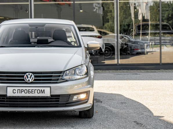 Volkswagen Polo V Рестайлинг с пробегом 2018 года, цена 1 100 000 рублей, 42113 км, седан, Автокод Объявления