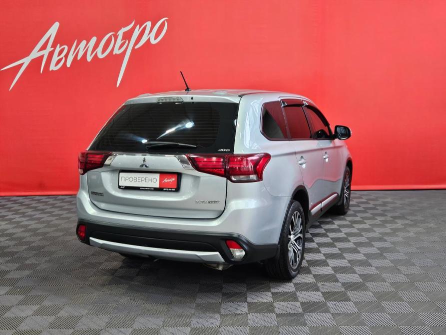 Mitsubishi Outlander III Рестайлинг 2 Вологда  - изображение 5