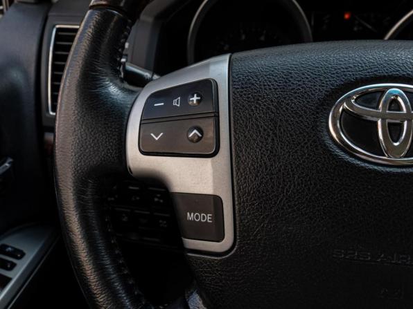 Toyota Land Cruiser 200 Series Рестайлинг 1 с пробегом 2012 года, цена 3 550 000 рублей, 133536 км, внедорожник, Автокод Объявления