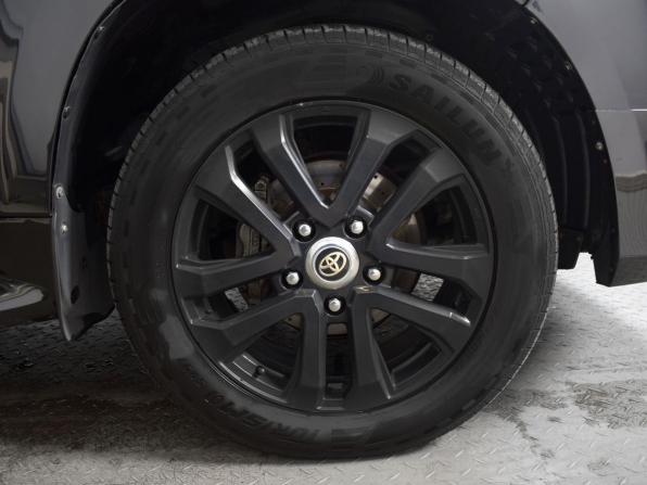 Toyota Land Cruiser 200 Series Рестайлинг 1 с пробегом 2014 года, цена 3 684 995 рублей, 324660 км, внедорожник, Автокод Объявления