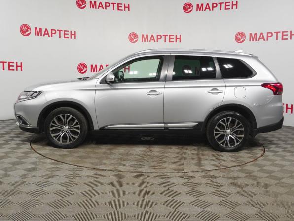 Mitsubishi Outlander III Рестайлинг 2 с пробегом 2017 года, цена 1 798 000 рублей, 190313 км, внедорожник, Автокод Объявления