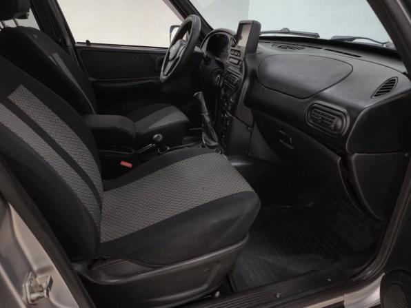 Chevrolet Niva I Рестайлинг с пробегом 2019 года, цена 725 000 рублей, 74206 км, внедорожник, Автокод Объявления