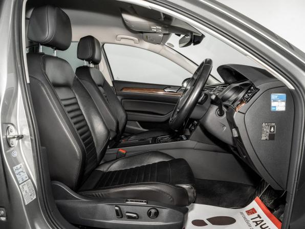 Volkswagen Passat B8 с пробегом 2015 года, цена 1 800 000 рублей, 50939 км, седан, Автокод Объявления
