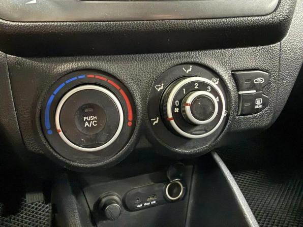 Kia Rio III с пробегом 2012 года, цена 659 200 рублей, 215843 км, хэтчбек, Автокод Объявления