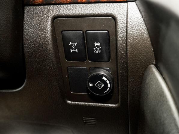 Toyota Land Cruiser 200 Series с пробегом 2011 года, цена 2 945 000 рублей, 277400 км, внедорожник, Автокод Объявления