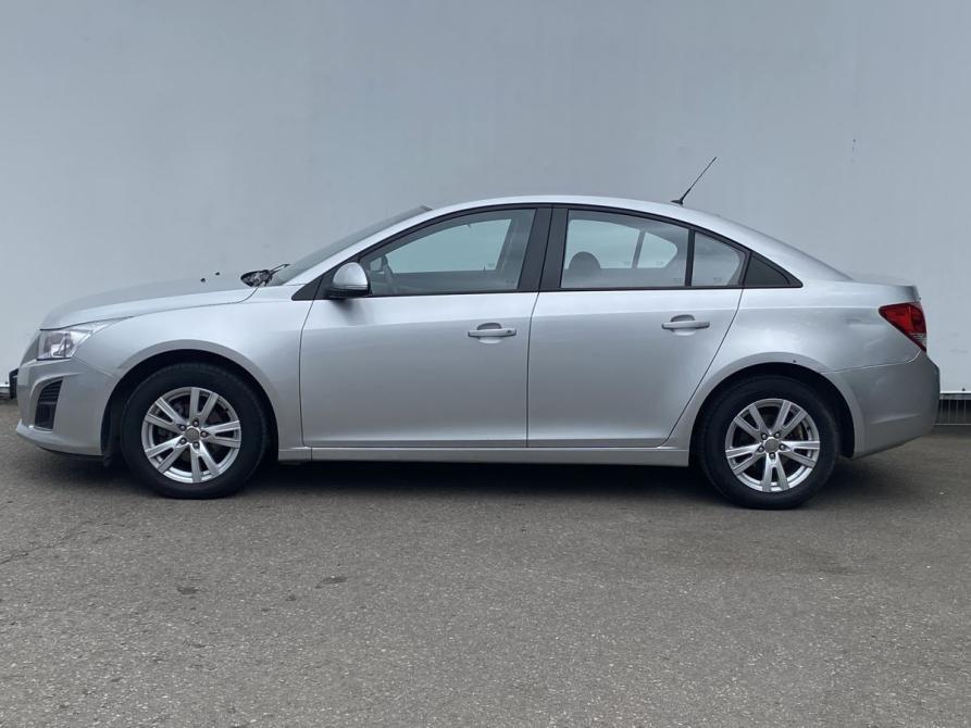 Chevrolet Cruze I Рестайлинг Москва  - изображение 8