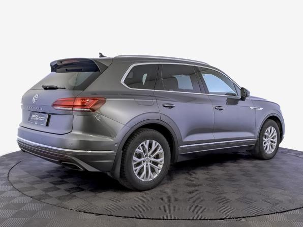 Volkswagen Touareg III с пробегом 2019 года, цена 3 900 000 рублей, 234306 км, внедорожник, Автокод Объявления