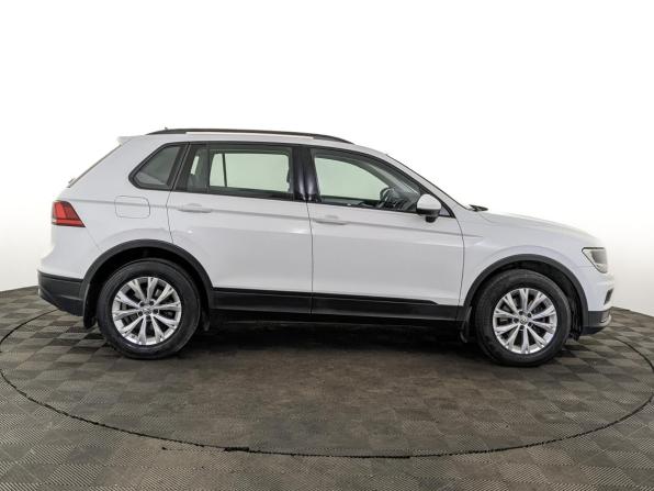 Volkswagen Tiguan II с пробегом 2018 года, цена 2 130 000 рублей, 79146 км, внедорожник, Автокод Объявления