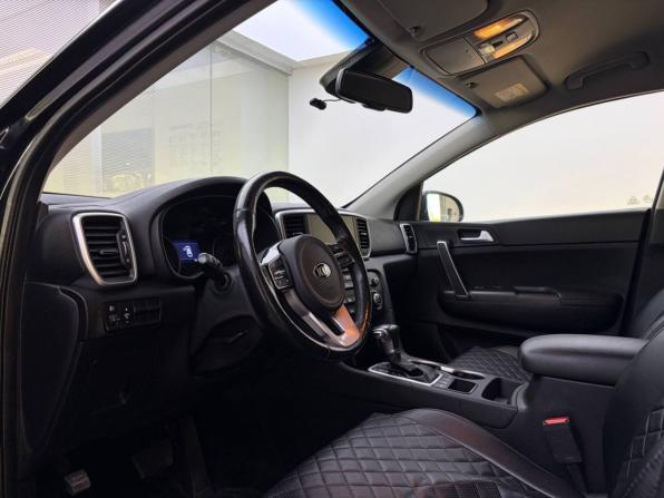 Kia Sportage IV Рестайлинг с пробегом 2021 года, цена 2 449 000 рублей, 76500 км, внедорожник, Автокод Объявления