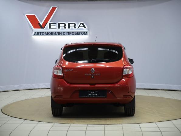 Renault Sandero II с пробегом 2014 года, цена 570 000 рублей, 180056 км, хэтчбек, Автокод Объявления