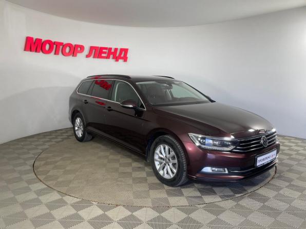 Volkswagen Passat B8 с пробегом 2018 года, цена 1 669 000 рублей, 121800 км, универсал, Автокод Объявления