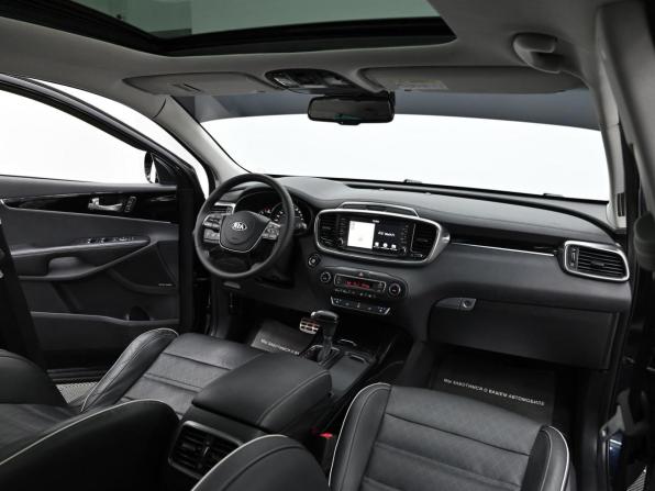 Kia Sorento III Prime Рестайлинг с пробегом 2018 года, цена 2 249 000 рублей, 105000 км, внедорожник, Автокод Объявления