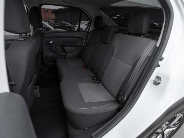 Renault Logan II Рестайлинг с пробегом 2019 года, цена 1 095 000 рублей, 84648 км, седан, Автокод Объявления