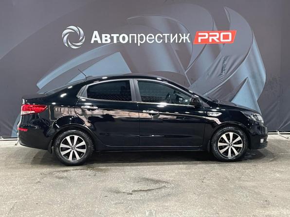 Kia Rio III Рестайлинг с пробегом 2016 года, цена 879 000 рублей, 138267 км, седан, Автокод Объявления