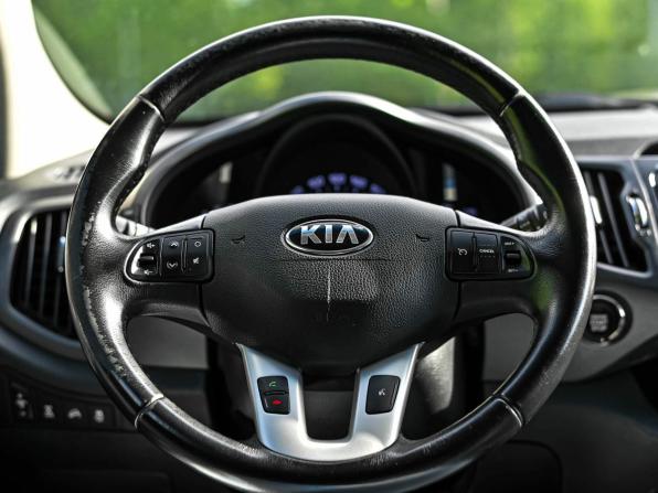 Kia Sportage III с пробегом 2012 года, цена 1 200 000 рублей, 207323 км, внедорожник, Автокод Объявления