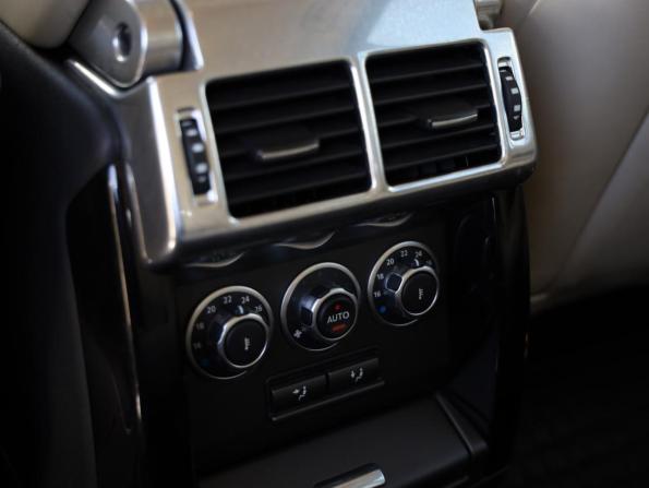 Land Rover Range Rover III Рестайлинг 2 с пробегом 2012 года, цена 1 949 000 рублей, 173988 км, внедорожник, Автокод Объявления