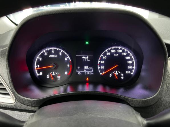 Hyundai Solaris II с пробегом 2019 года, цена 1 350 000 рублей, 81000 км, седан, Автокод Объявления