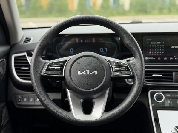 Kia Seltos I Рестайлинг с пробегом 2026 года, цена 2 610 000 рублей, 25 км, внедорожник, Автокод Объявления
