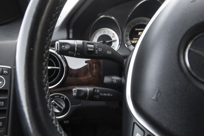Mercedes-Benz GLK-Класс I (X204) Рестайлинг с пробегом 2012 года, цена 2 038 000 рублей, 119000 км, внедорожник, Автокод Объявления