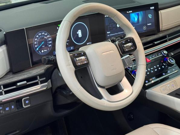 Hyundai Santa Fe V (MX5) с пробегом 2024 года, цена 4 895 000 рублей, 32920 км, внедорожник, Автокод Объявления