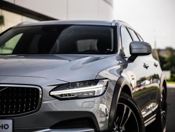 Volvo V90 Cross Country I с пробегом 2017 года, цена 3 489 000 рублей, 99101 км, универсал, Автокод Объявления