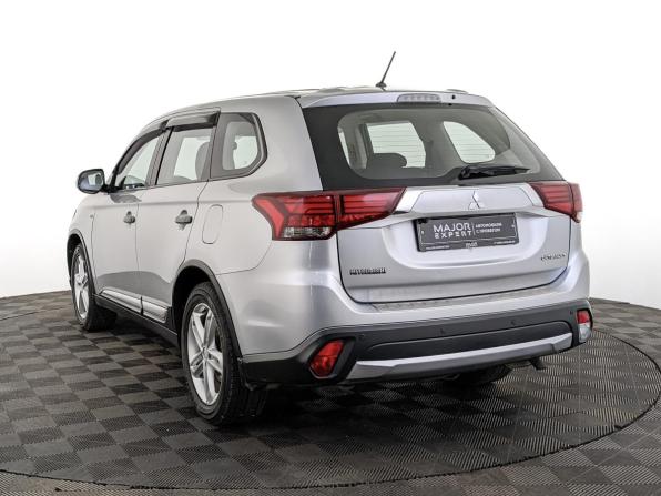Mitsubishi Outlander III Рестайлинг 2 с пробегом 2016 года, цена 1 790 000 рублей, 90640 км, внедорожник, Автокод Объявления